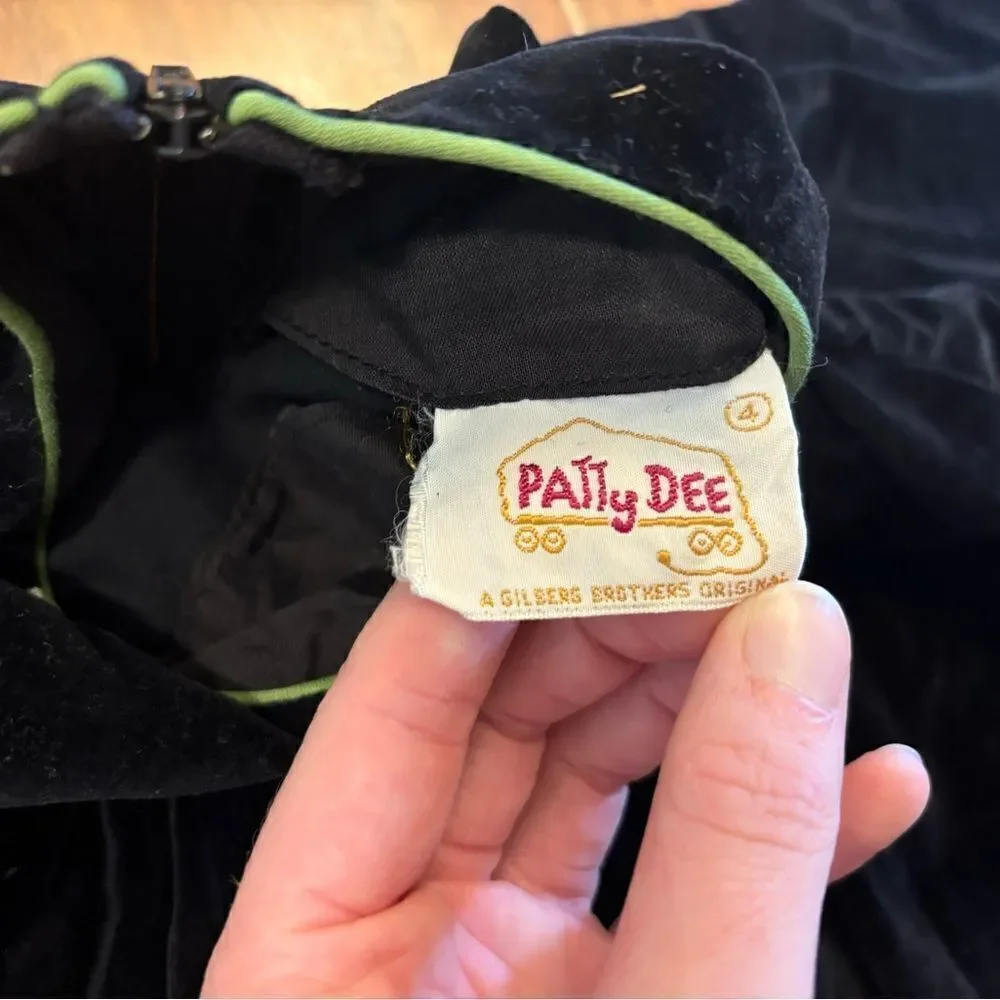 Patty Dee Vintage black velvet embroidered flower long sleeve dress